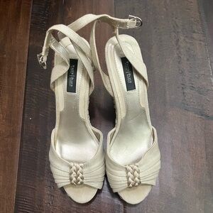 White House Black Market Heels Size 10 Cream Colored